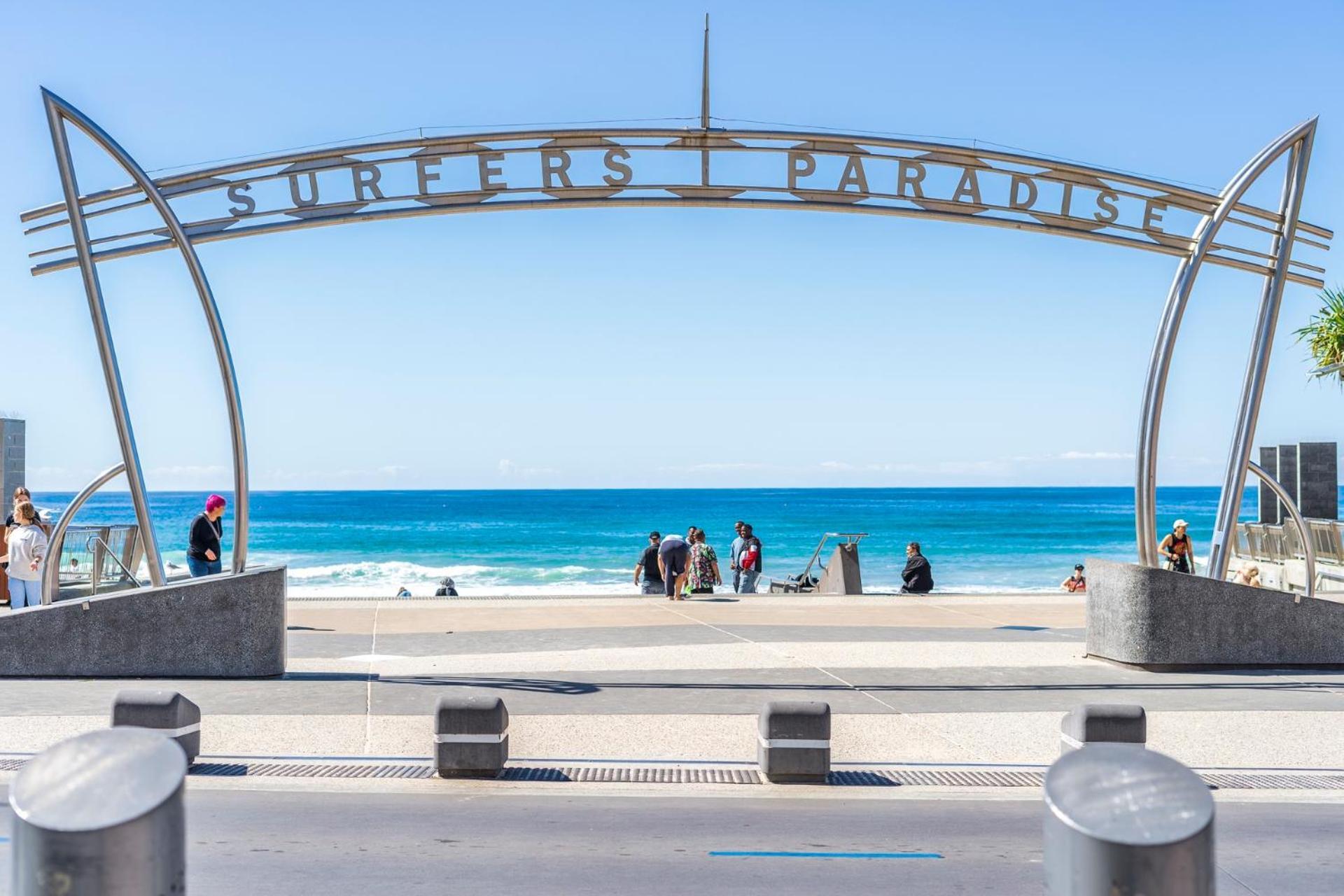 H Star Residences-- Paradise Stayz Gold Coast Dış mekan fotoğraf